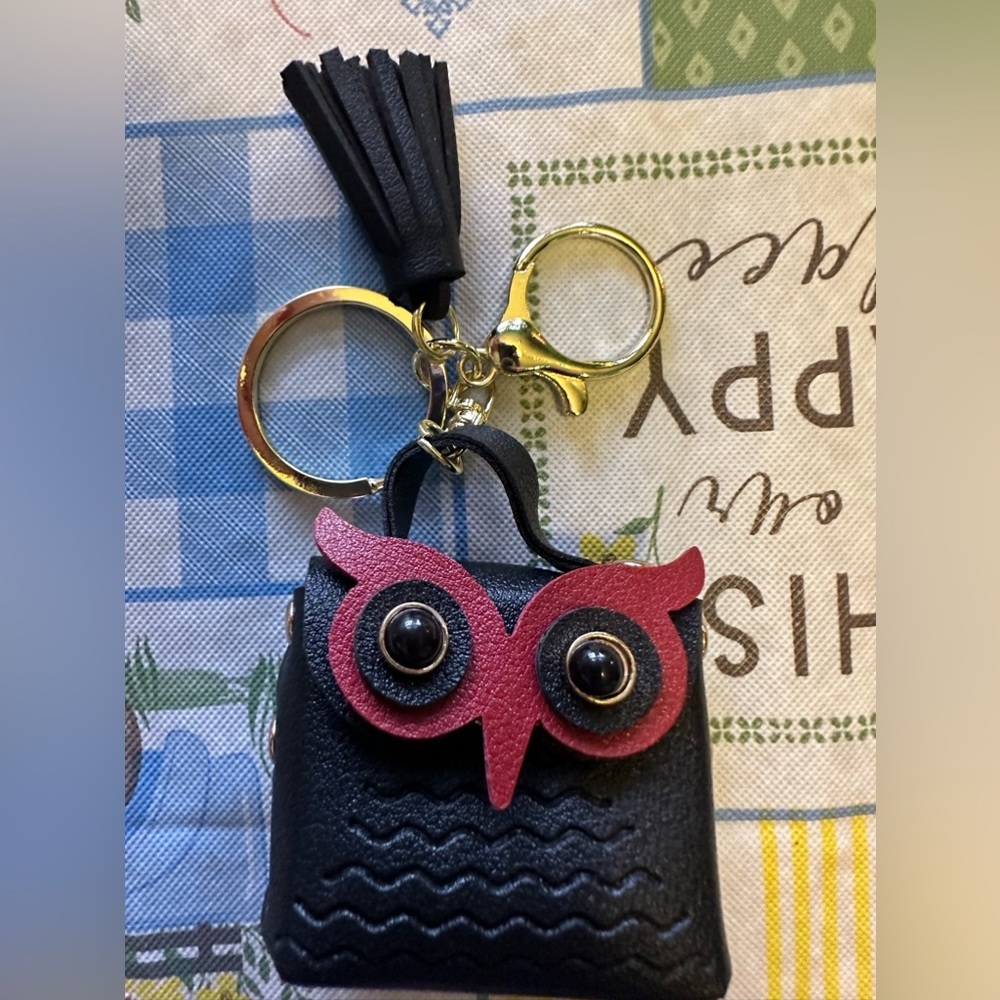 NWT black owl purse charm keychain